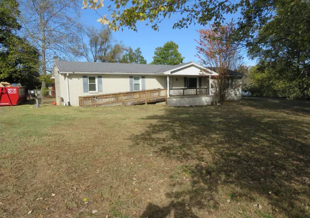 Photo 3 of Single family home for sale at 3585 Hartsville Pike, Castalian Springs, TN 37031 | MLS# 3628342 | Listing updated on 2026-10-29