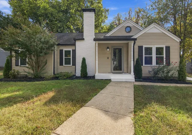 Photo 1 of Single family home for sale at 110 E Mcknight Dr, Murfreesboro, TN 37130 | MLS# 3628007 | Listing updated on 2026-10-28