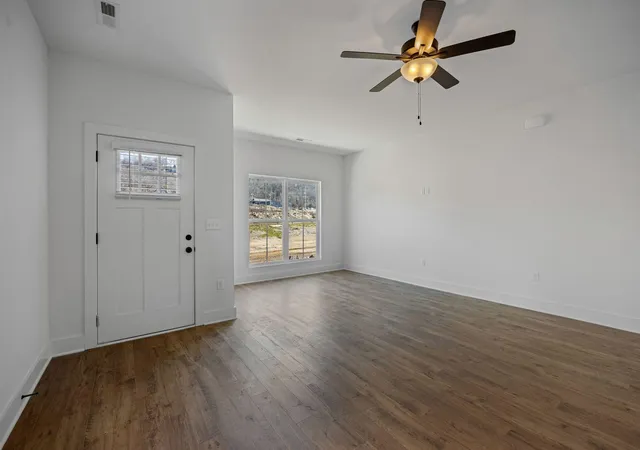 Photo 3 of Townhouse for sale at 1886 Cotton Way, Chattanooga, TN 37404 | MLS# 3627811 | Listing updated on 2026-10-28