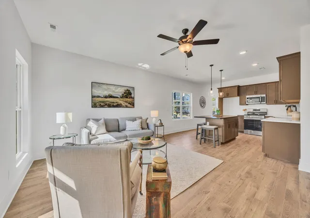 Photo 2 of Townhouse for sale at 1890 Cotton Way, Chattanooga, TN 37404 | MLS# 3627816 | Listing updated on 2026-10-28