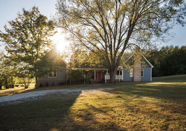 Photo 1 of House for sale at 3910 Charon Ln, Columbia, TN 38401 | MLS# 3628509 | Listing updated on 2026-10-29