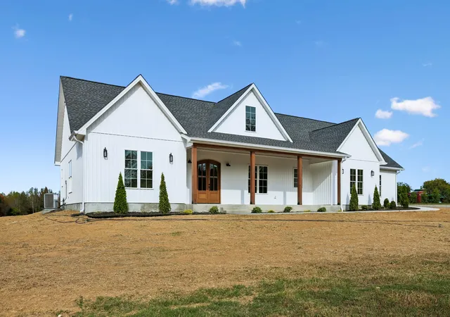 Photo 3 of Single family home for sale at 294 Joins Rd, Smithville, TN 37166 | MLS# 3627828 | Listing updated on 2026-10-28