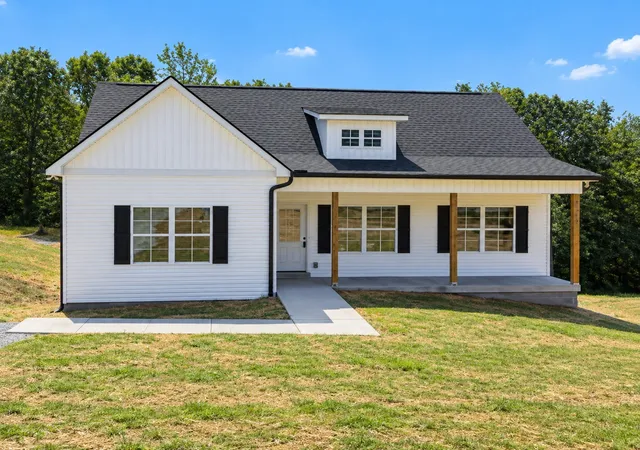Photo 1 of Single family home for sale at 1268 Old County House Rd, Charlotte, TN 37036 | MLS# 3628051 | Listing updated on 2026-10-28