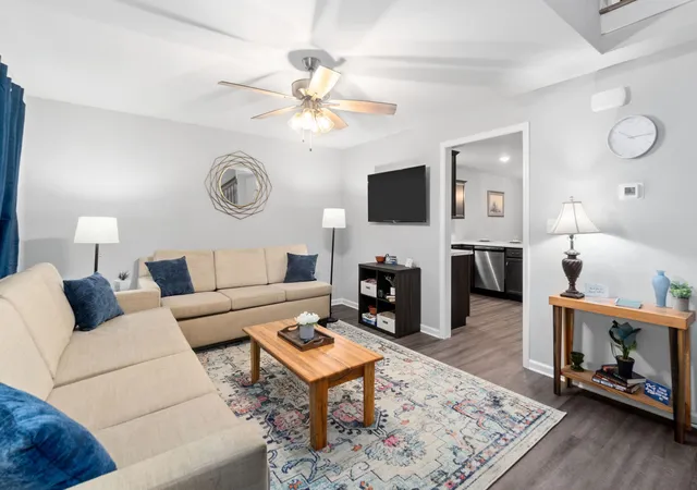 Photo 4 of Single family home for sale at 863 Central Ave, Clarksville, TN 37040 | MLS# 3629795 | Listing updated on 2026-10-30