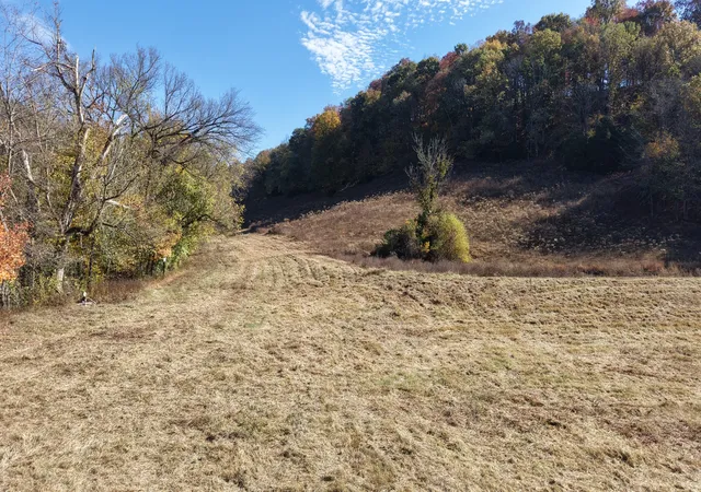 Photo 2 of House for sale at 6431 Old Btm Rd, Pleasant Shade, TN 37145 | MLS# 3628139 | Listing updated on 2026-10-29