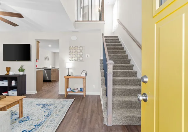 Photo 3 of Single family home for sale at 867 Central Ave, Clarksville, TN 37040 | MLS# 3629796 | Listing updated on 2026-10-30
