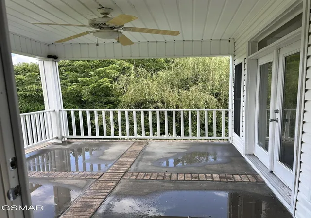 Photo 3 of Single family home for sale at 1610 Spear Point Ln, Sevierville, TN 37876 | MLS# 3627871 | Listing updated on 2026-10-28