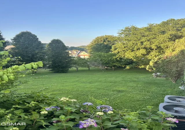Photo 4 of Single family home for sale at 1610 Spear Point Ln, Sevierville, TN 37876 | MLS# 3627871 | Listing updated on 2026-10-28