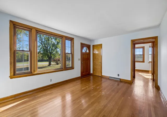 Photo 3 of Single family home for sale at 6070 Highway 49 E, Springfield, TN 37172 | MLS# 3629476 | Listing updated on 2026-10-30
