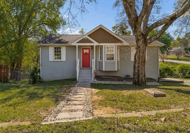 Single family home for sale at 1996 Rosecliff Dr, Nashville, TN 37206 | MLS# 3628667