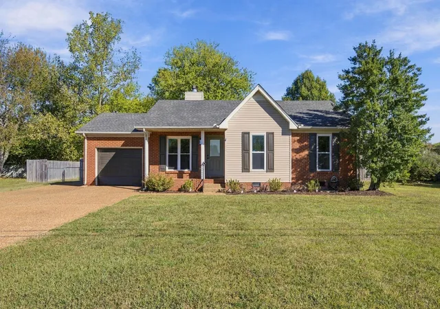 Photo 1 of Single family home for sale at 3034 Easy Goer Ln, Greenbrier, TN 37073 | MLS# 3627937 | Listing updated on 2026-10-29