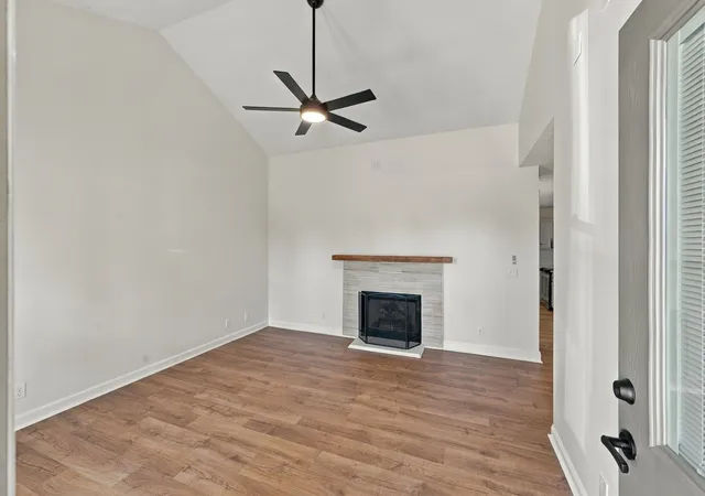 Photo 3 of Single family home for sale at 3034 Easy Goer Ln, Greenbrier, TN 37073 | MLS# 3627937 | Listing updated on 2026-10-29