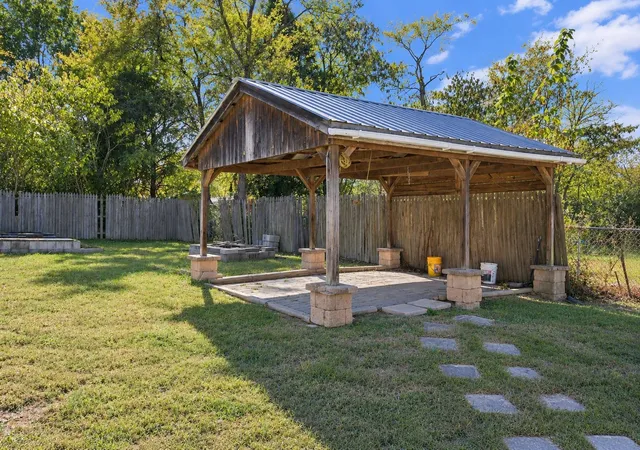 Photo 2 of Single family home for sale at 107 Mae Cir, Dickson, TN 37055 | MLS# 3629906 | Listing updated on 2026-10-30