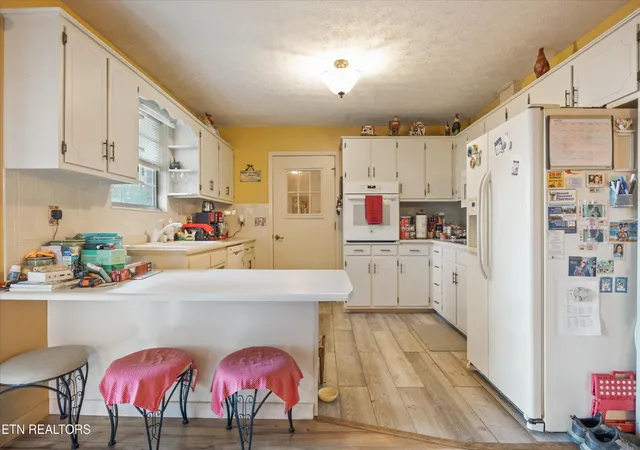 Photo 3 of Single family home for sale at 124 Downey Dr, Maryville, TN 37801 | MLS# 3627932 | Listing updated on 2026-10-29