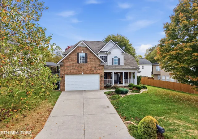 Single family home for sale at 3310 Cliffbranch Ln, Knoxville, TN 37931 | MLS# 3627953