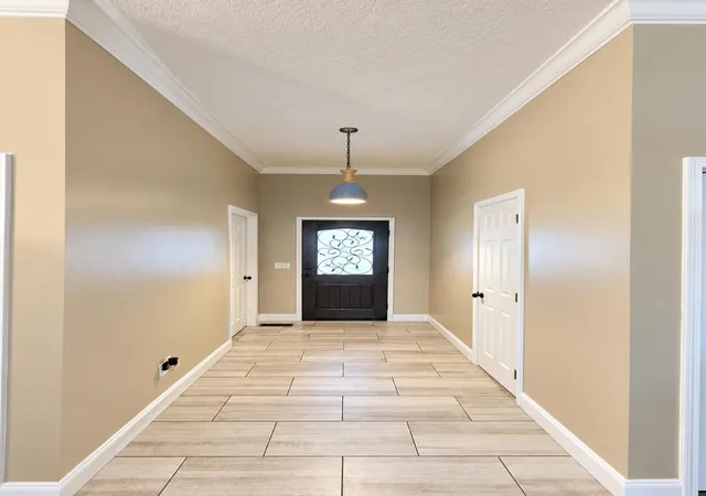 Photo 3 of Single family home for sale at 174 Oak St, Martin, TN 38237 | MLS# 3628127 | Listing updated on 2026-10-28