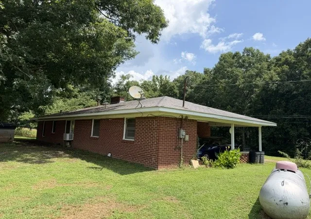 Photo 3 of Single family home for sale at 28381 Salem Minor Hl Rd, Lester, AL 35647 | MLS# 3627991 | Listing updated on 2026-10-28