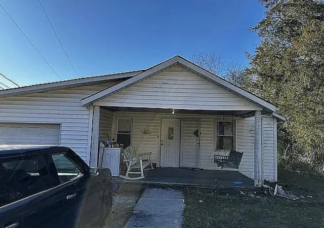 Photo 1 of Single family home for sale at 123 Alice Dr, Rocky Top, TN 37769 | MLS# 3628246 | Listing updated on 2026-10-29