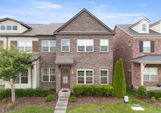 Photo 1 of Single family home for sale at 2067 Inland Dr, Franklin, TN 37064 | MLS# 3629744 | Listing updated on 2026-10-30