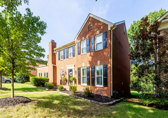 Photo 3 of Single family home for sale at 1705 Nottingham Pl, Nashville, TN 37221 | MLS# 3628227 | Listing updated on 2026-10-29