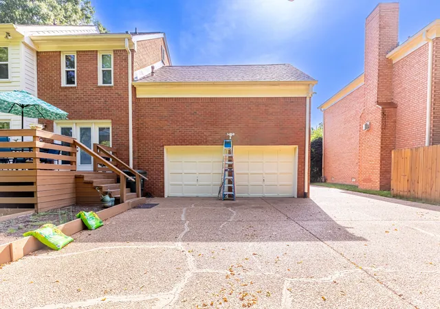 Photo 4 of Single family home for sale at 1705 Nottingham Pl, Nashville, TN 37221 | MLS# 3628227 | Listing updated on 2026-10-29