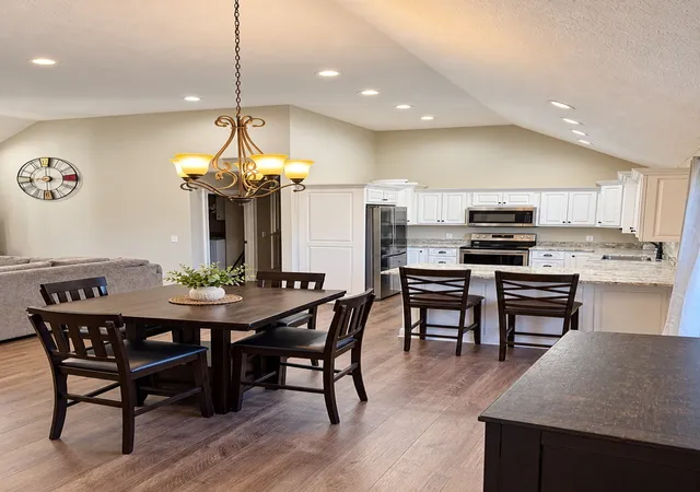 Photo 3 of Single family home for sale at 417 Huntingdon St, Lexington, TN 38351 | MLS# 3628068 | Listing updated on 2026-10-28
