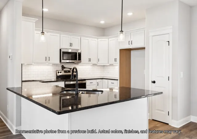 Photo 4 of Single family home for sale at 855 Burley Barn Rd, Clarksville, TN 37042 | MLS# 3628727 | Listing updated on 2026-10-29