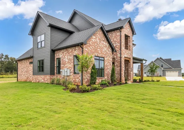 Photo 1 of Single family home for sale at 7209 Denton Dr, Christiana, TN 37037 | MLS# 3628072 | Listing updated on 2026-10-28