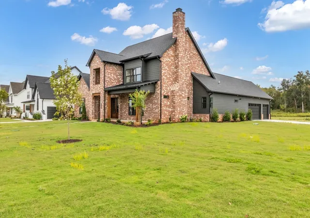Photo 3 of Single family home for sale at 7209 Denton Dr, Christiana, TN 37037 | MLS# 3628072 | Listing updated on 2026-10-28