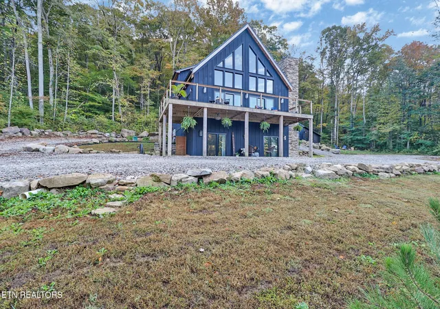 Photo 3 of Single family home for sale at 3460 Apache Rd, Jamestown, TN 38556 | MLS# 3628110 | Listing updated on 2026-10-28