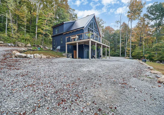 Photo 4 of Single family home for sale at 3460 Apache Rd, Jamestown, TN 38556 | MLS# 3628110 | Listing updated on 2026-10-28