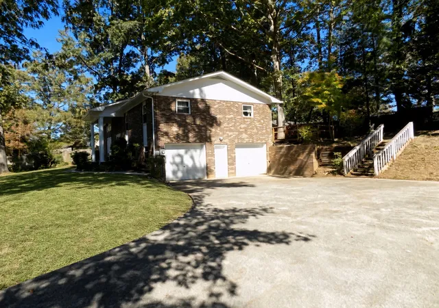 Photo 2 of Single family home for sale at 1076 Nease Dr, White Pine, TN 37890 | MLS# 3628130 | Listing updated on 2026-10-28