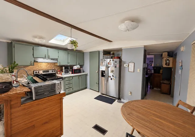Photo 3 of Manufactured home for sale at 125 Oak Dr, Smithville, TN 37166 | MLS# 3628782 | Listing updated on 2026-10-29