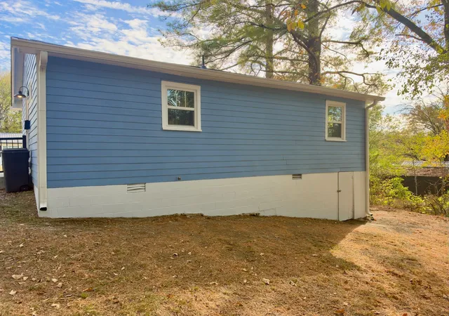 Photo 3 of Single family home for sale at 110 Rogers St, Woodbury, TN 37190 | MLS# 3628233 | Listing updated on 2026-10-29