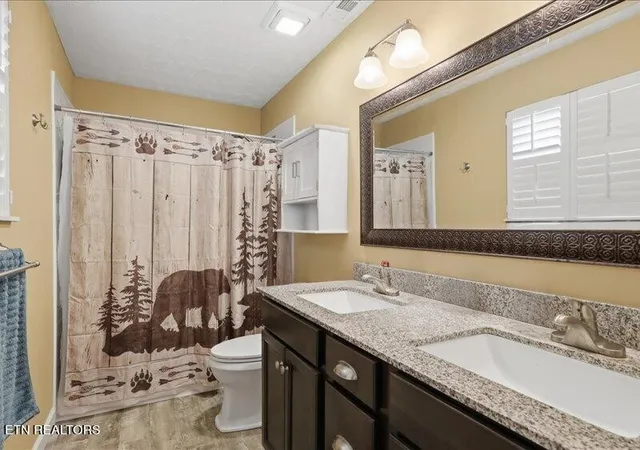 Photo 4 of Single family home for sale at 4620 Nathan Dr, Knoxville, TN 37938 | MLS# 3628255 | Listing updated on 2026-10-29