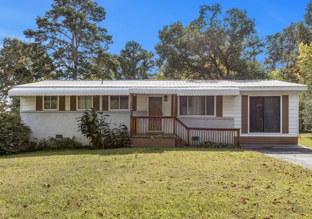 Single family home for sale at 539 Davis Rd, Chickamauga, GA 30707 | MLS# 3628259