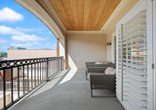 Photo 2 of Condo for sale at 4120 Ridgefield Dr #301, Nashville, TN 37205 | MLS# 3629586 | Listing updated on 2026-10-30