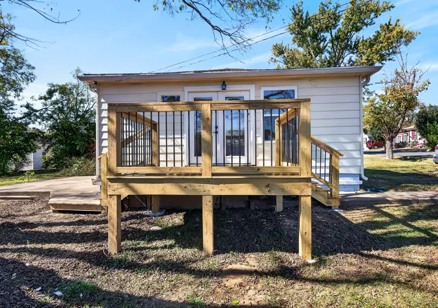 Photo 4 of Single family home for sale at 425 Hall St, Gallatin, TN 37066 | MLS# 3628291 | Listing updated on 2026-10-30