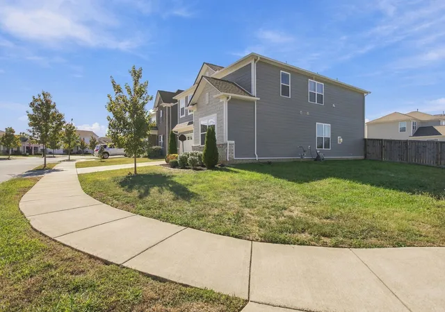 Photo 1 of Single family home for sale at 906 Sassafras Ct, Spring Hill, TN 37174 | MLS# 3628869 | Listing updated on 2026-10-30