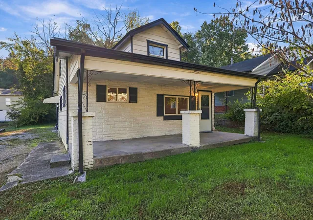 Photo 2 of Single family home for sale at 814 N Germantown, Chattanooga, TN 37411 | MLS# 3628301 | Listing updated on 2026-10-29