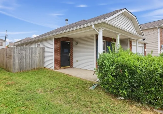 Photo 2 of Single family home for sale at 2941 Vista Ln, Nashville, TN 37207 | MLS# 3628328 | Listing updated on 2026-10-29