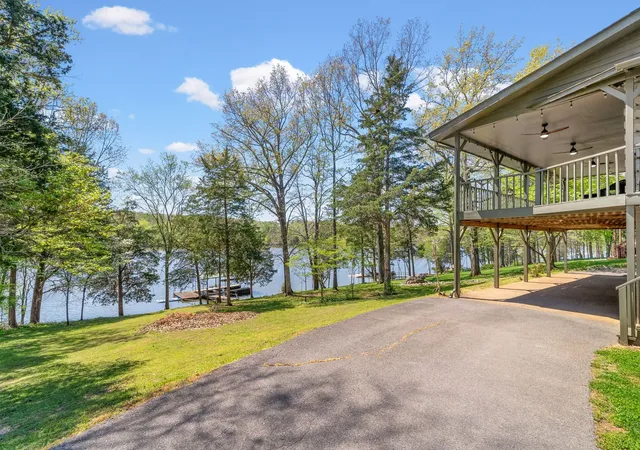 Single family home for sale at 61 Driftwood Dr, Cadiz, KY 42211 | MLS# 3628354
