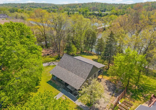 Photo 4 of Single family home for sale at 61 Driftwood Dr, Cadiz, KY 42211 | MLS# 3628354 | Listing updated on 2026-10-30