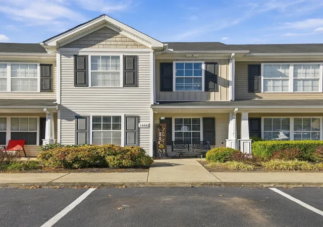 Townhouse for sale at 1409 Orange Ct, Murfreesboro, TN 37130 | MLS# 3628370