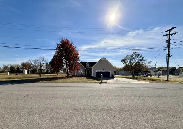 Photo 1 of Single family home for sale at 265 Secretariat Way, Oak Grove, KY 42262 | MLS# 3628776 | Listing updated on 2026-10-29