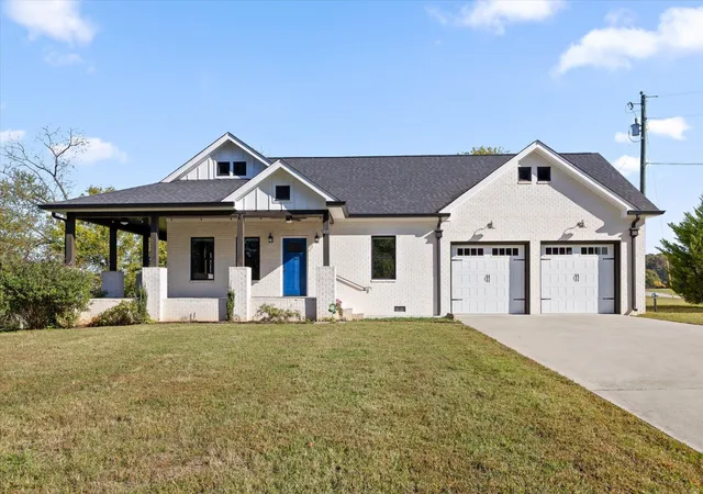 Single family home for sale at 321 Red Belt Rd, Chickamauga, GA 30707 | MLS# 3628402