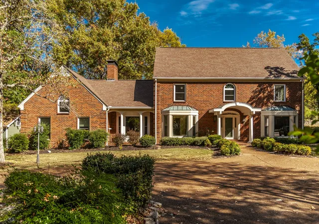 Photo 4 of Single family home for sale at 1156 Hidden Valley Rd, Brentwood, TN 37027 | MLS# 3628737 | Listing updated on 2026-10-31