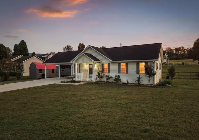 Photo 4 of Single family home for sale at 256 Angela Dr, Whitwell, TN 37397 | MLS# 3628530 | Listing updated on 2026-10-29