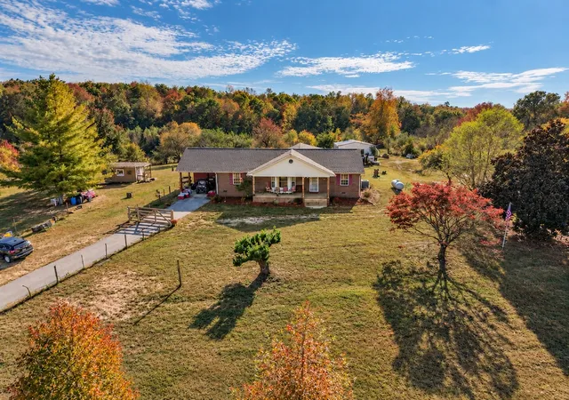 Photo 2 of Single family home for sale at 55 Spring Crk Rd, Lawrenceburg, TN 38464 | MLS# 3629696 | Listing updated on 2026-10-30