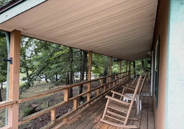 Photo 4 of Manufactured home for sale at 935 Flat Crk Rd, Sevierville, TN 37876 | MLS# 3628658 | Listing updated on 2026-10-29